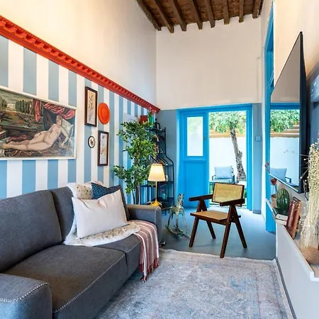 Blue Haven - 2-br Artistic Escape In