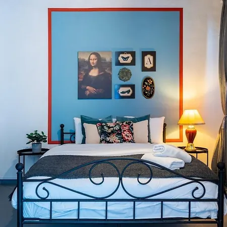 Blue Haven - 2-br Artistic Escape In Apartman