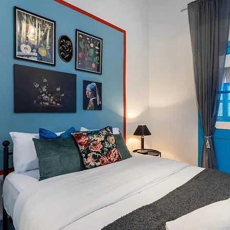 Blue Haven - 2-br Artistic Escape In Apartman *