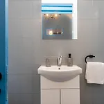 Blue Haven - 2-br Artistic Escape In Appartamento Larnaca
