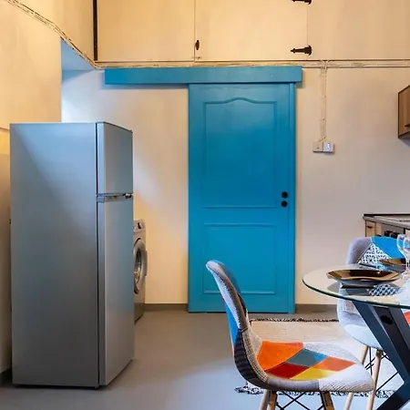 Blue Haven - 2-br Artistic Escape In Apartment *