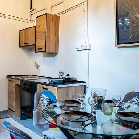 Apartment Blue Haven - 2-br Artistic Escape In Larnaka