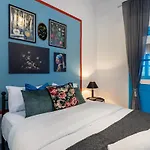 Blue Haven - 2-br Artistic Escape In Apartment *